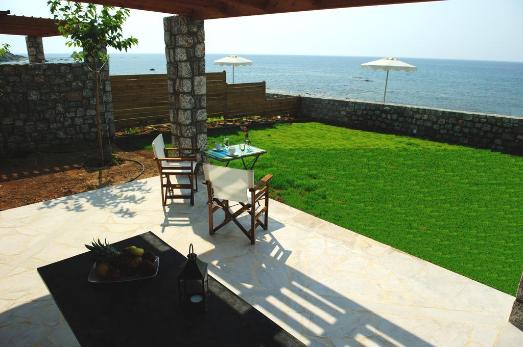 Alisahni Beachfront Villas Kiotari Buitenkant foto