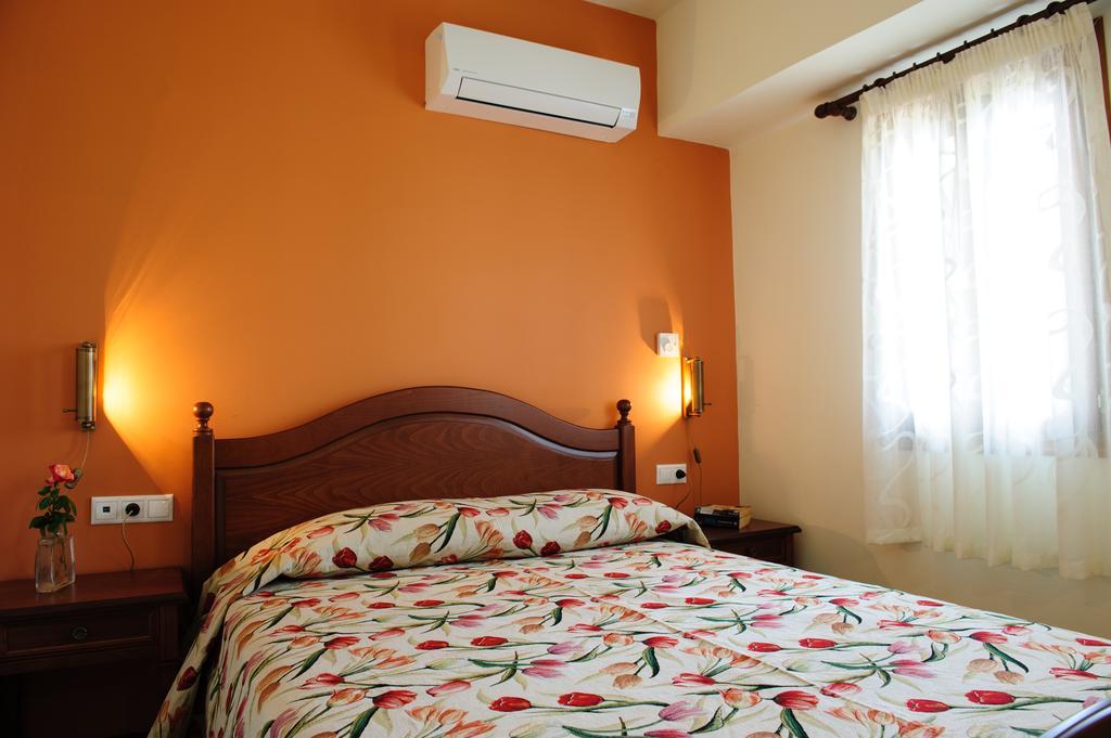 Alisahni Beachfront Villas Kiotari Buitenkant foto